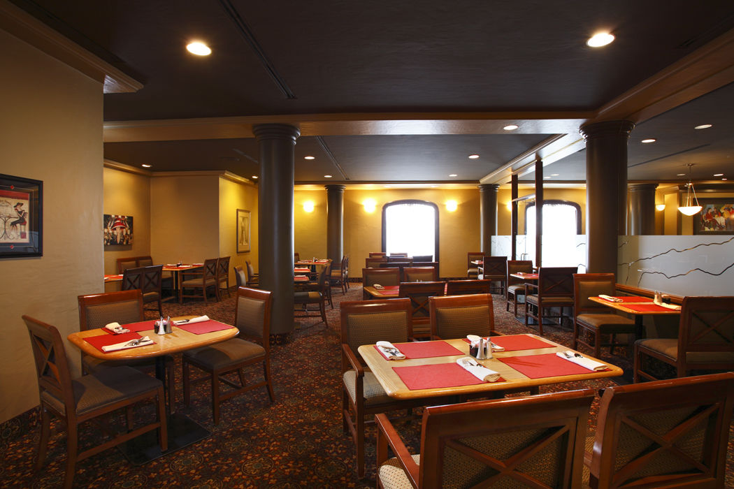 Best Western Premier Calgary Plaza Hotel&Conference Centre Exterior foto